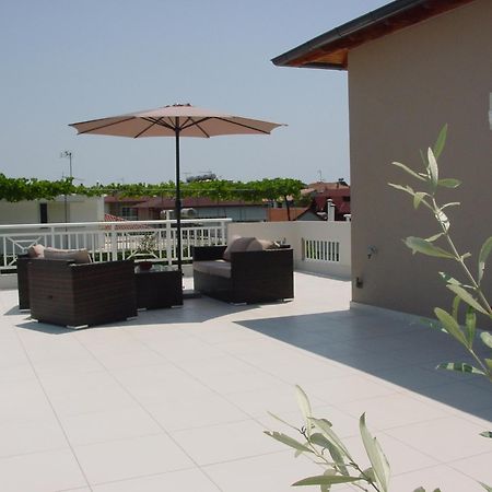 Harisis Apartments Olympiakí Aktí Szoba fotó